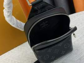 Picture of Louis Vuitton Mens Bags _SKUfw159617444fw